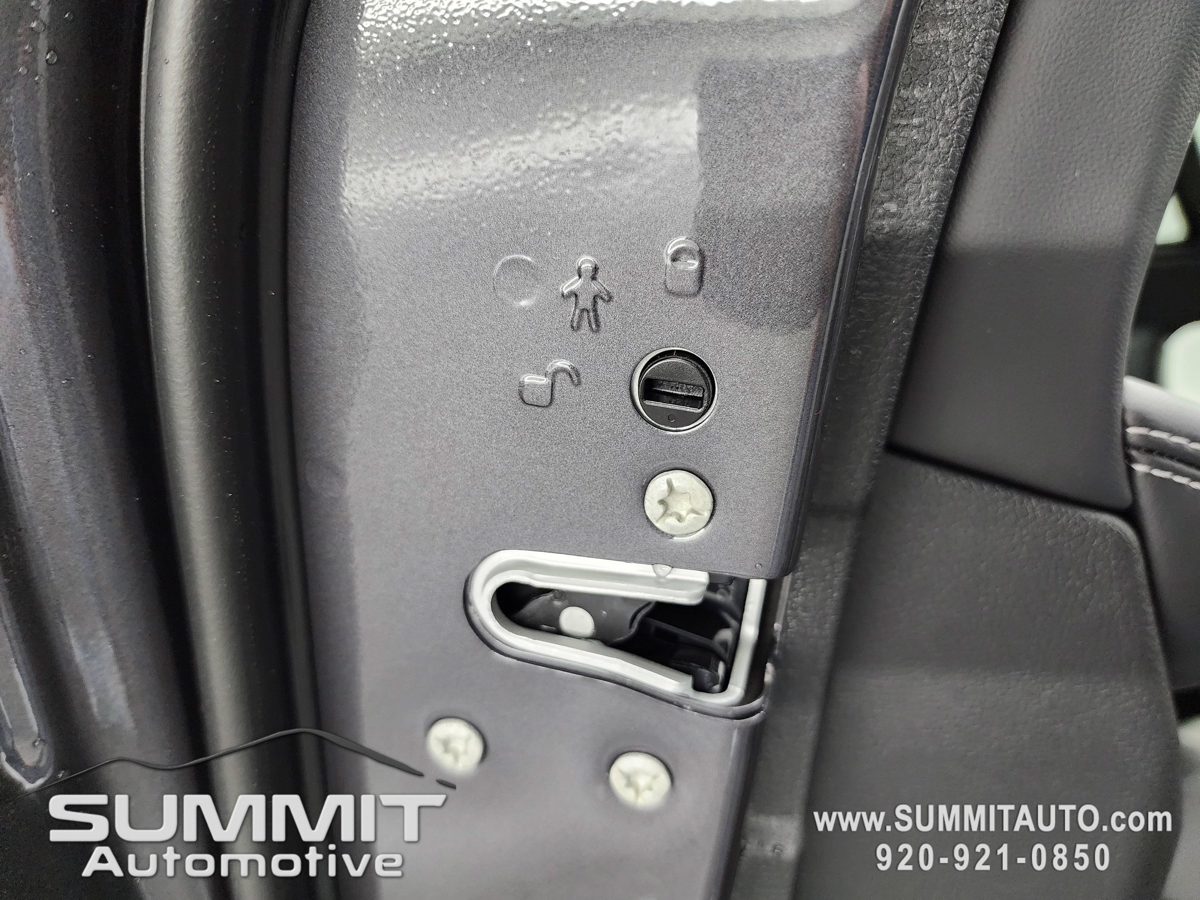 New 2025 Jeep Grand Cherokee Limited w/ Black Appearance Package image 39