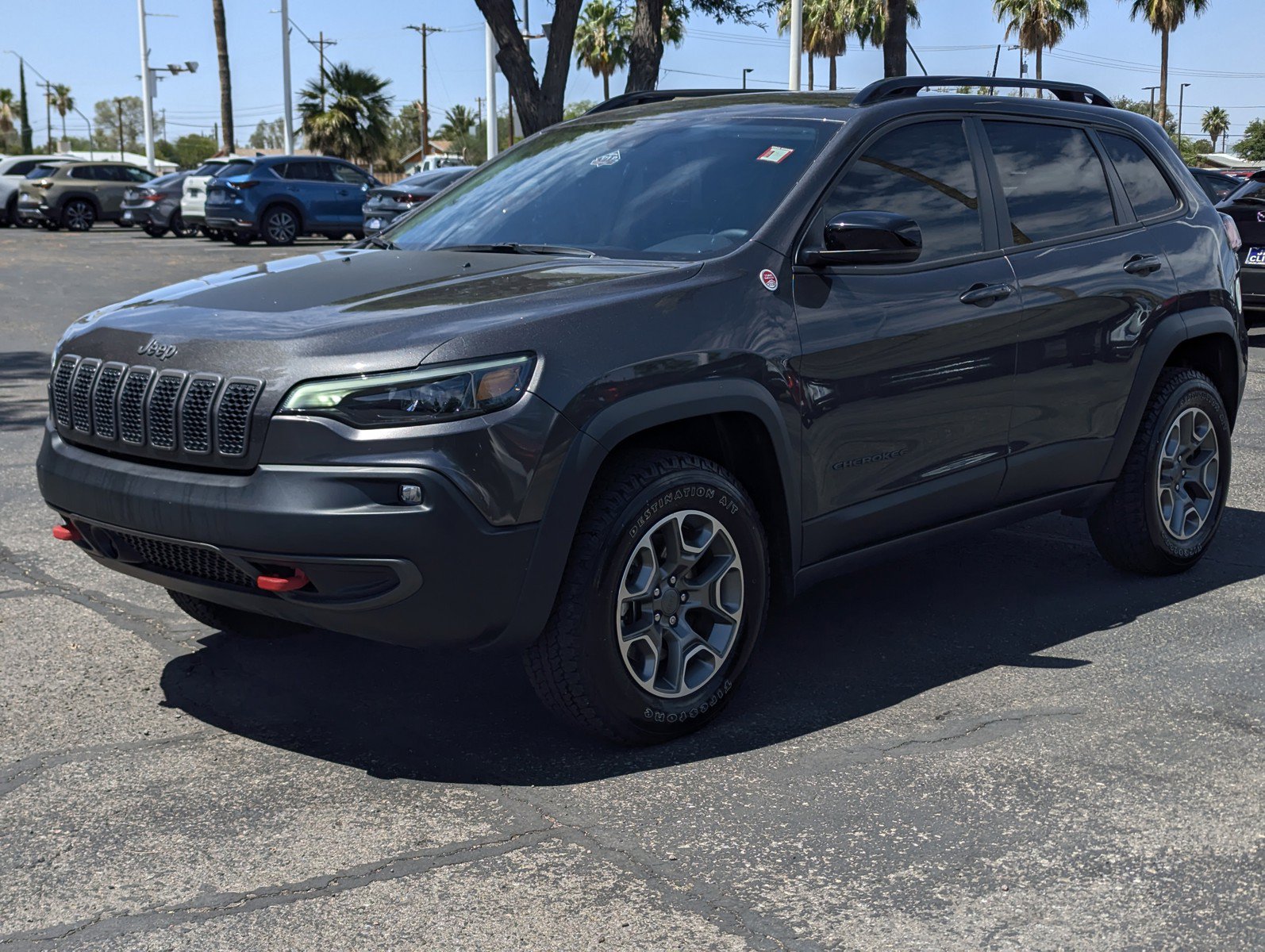 Used 2022 Jeep Cherokee Trailhawk w/ Technology Group B AWD/4WD image 5
