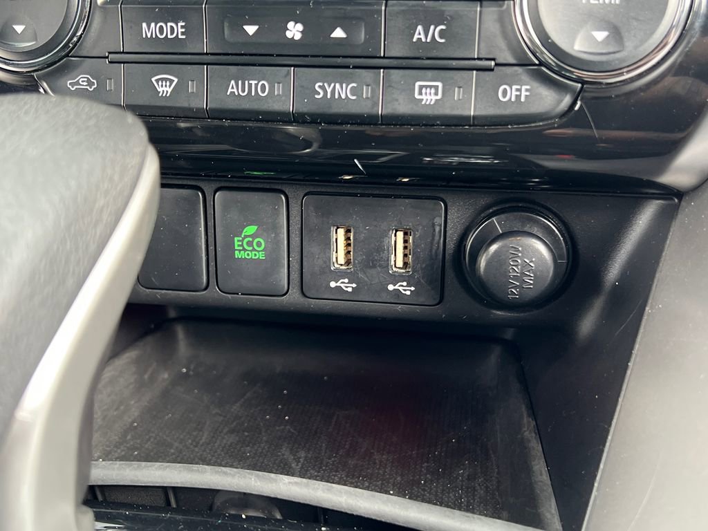Used 2025 Mitsubishi Eclipse Cross SE AWD/4WD image 29