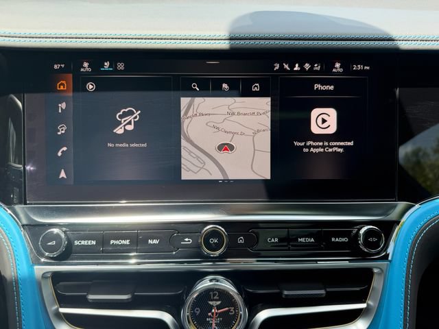 Used 2025 Bentley Flying Spur Plug-In Hybrid AWD/4WD image 31