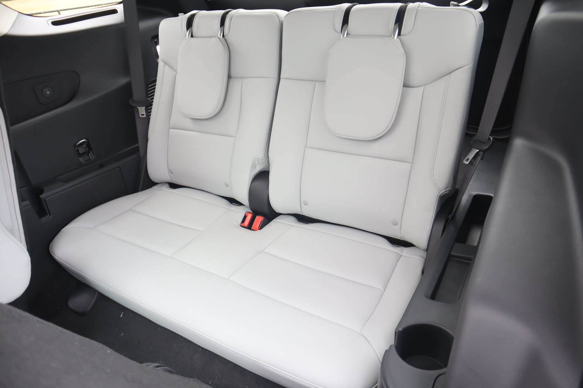 New 2026 Ford Explorer Platinum w/ LUX Leather Package AWD/4WD image 14