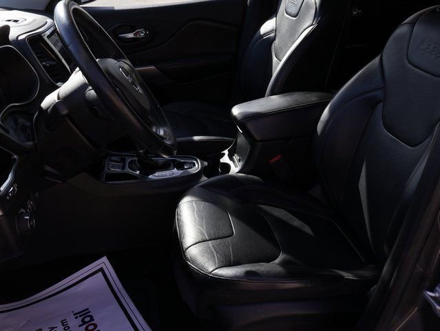 Used 2019 Jeep Cherokee Limited image 41