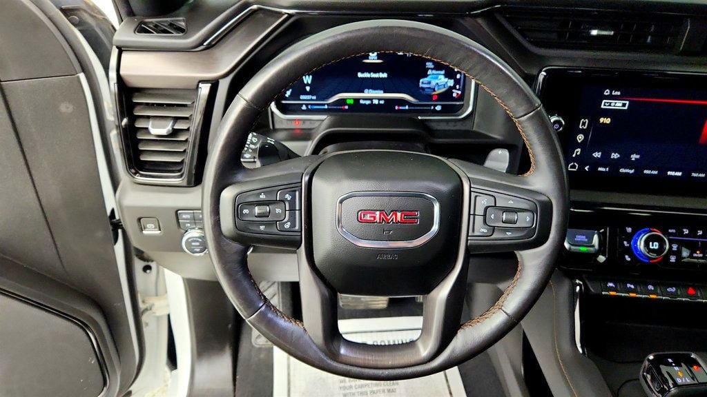 Used 2023 GMC Sierra 1500 AT4 w/ Technology Package AWD/4WD image 13