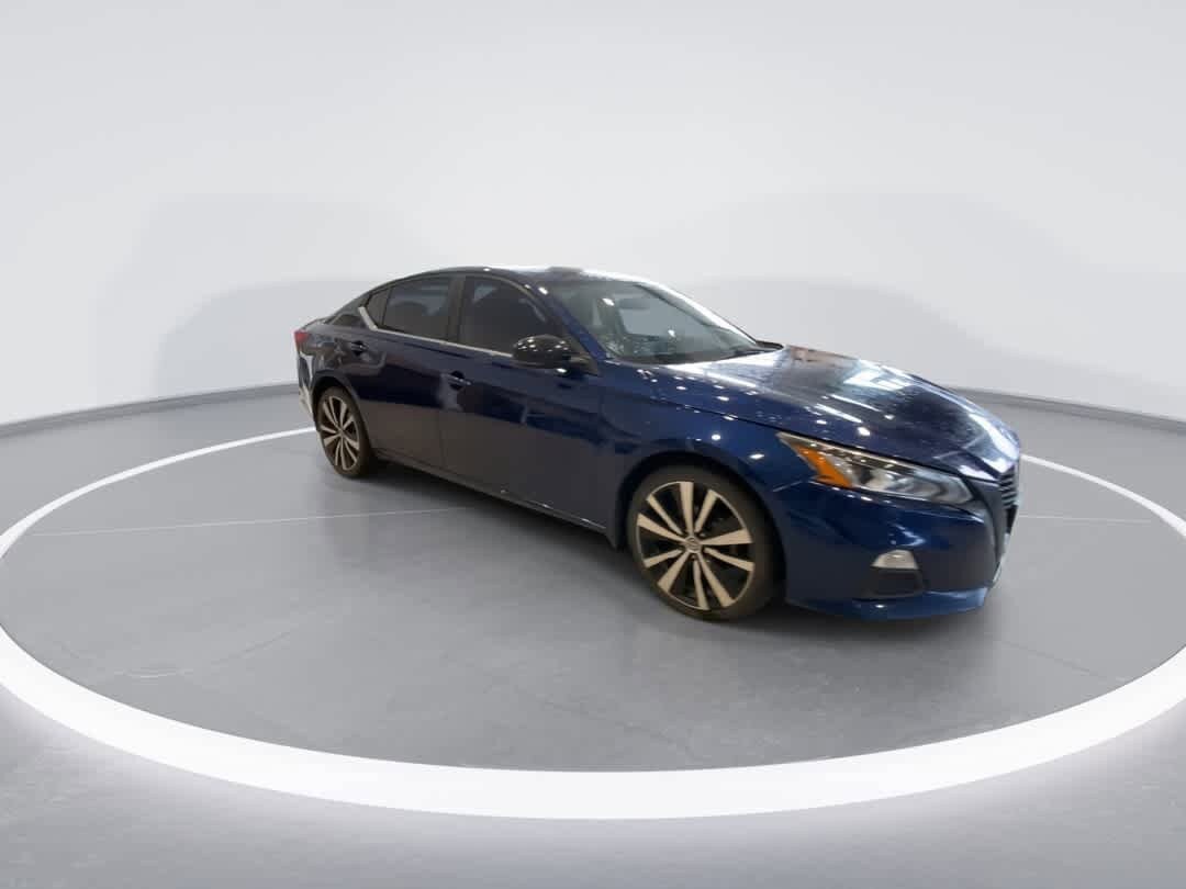 Used 2019 Nissan Altima 2.5 SR w/ SR Premium Package AWD/4WD image 2