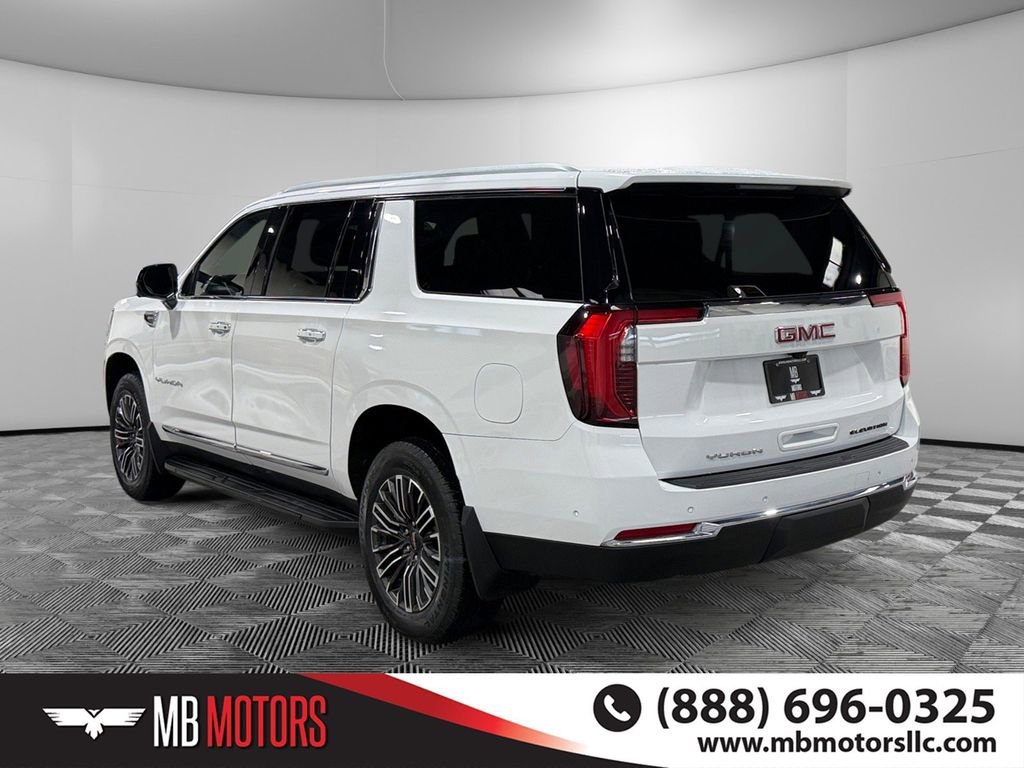 Used 2025 GMC Yukon XL Elevation AWD/4WD image 8