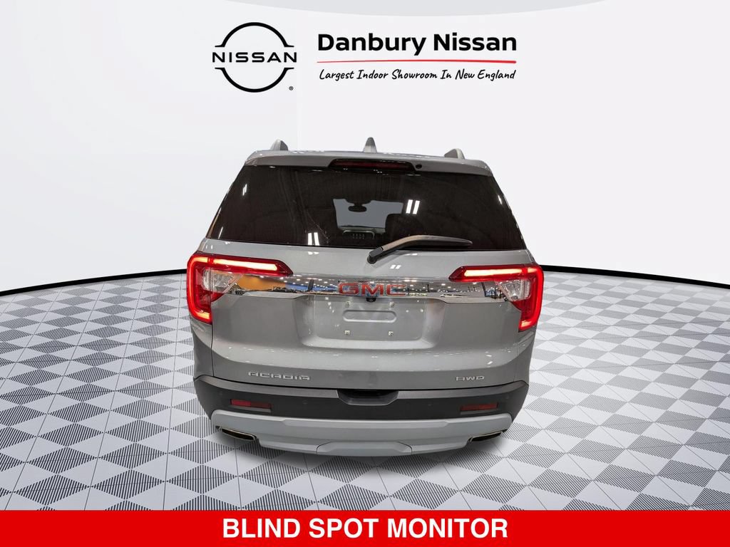 Used 2023 GMC Acadia SLT w/ Technology Package AWD/4WD image 4