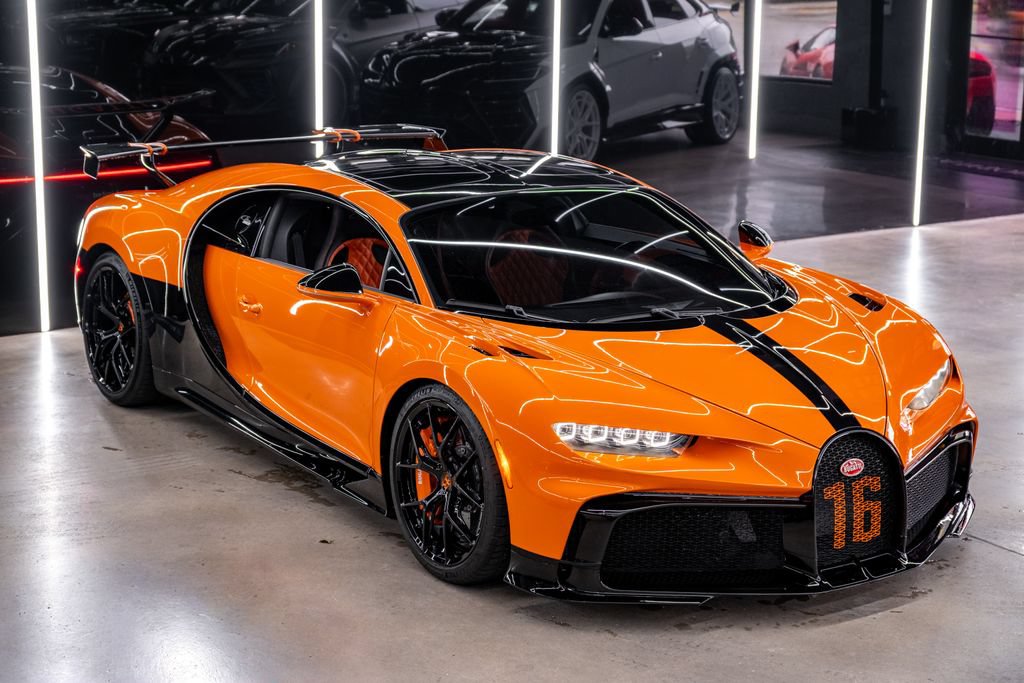 Used 2023 Bugatti Chiron Pur Sport AWD/4WD image 81