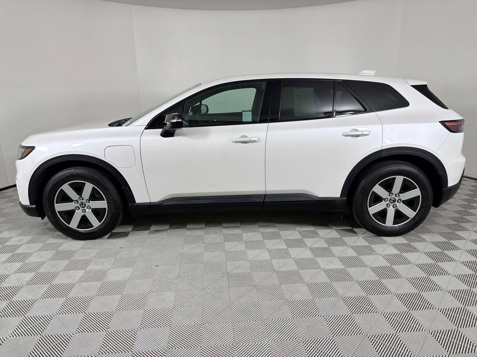 Used 2024 Honda Prologue EX image 2