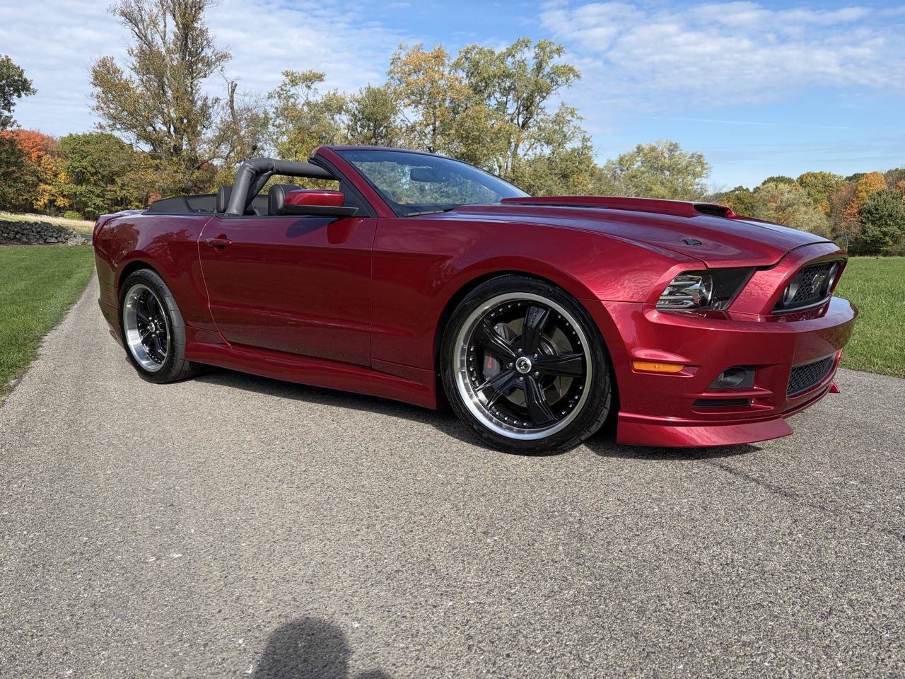 Used 2014 Ford Mustang GT Premium w/ Brembo Brake Package RWD image 9