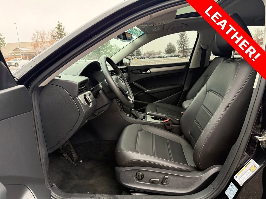 Used 2021 Volkswagen Passat 2.0T SE image 11