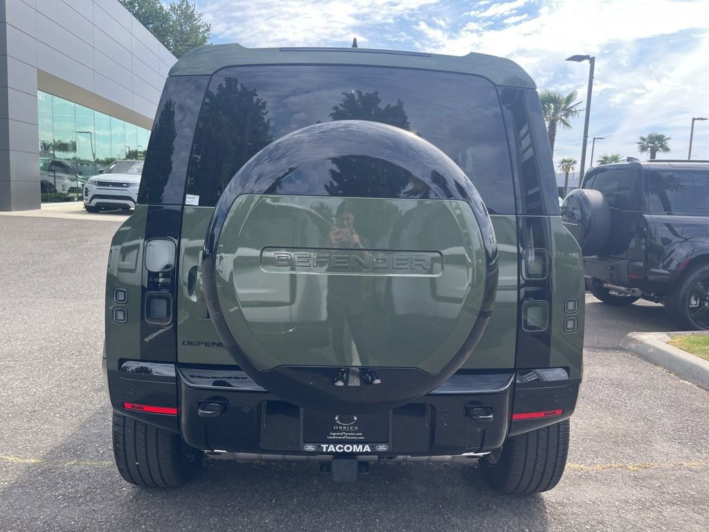 New 2026 Land Rover Defender 110 X-Dynamic SE AWD/4WD image 6