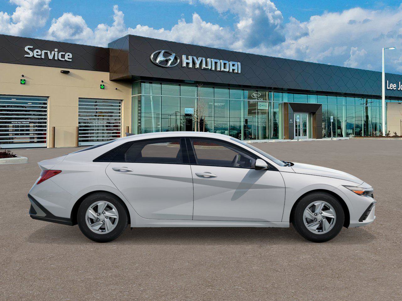 New 2026 Hyundai Elantra SE FWD image 7