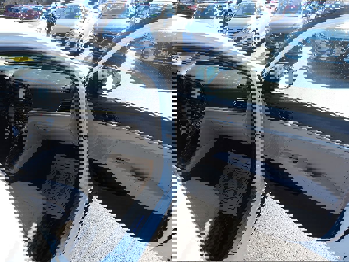 Used 2020 Hyundai Elantra SE w/ Convenience Package (C2) image 20