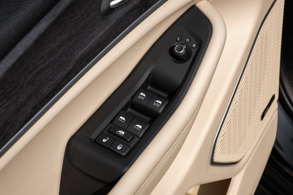 Used 2022 Jeep Grand Cherokee L Limited image 57