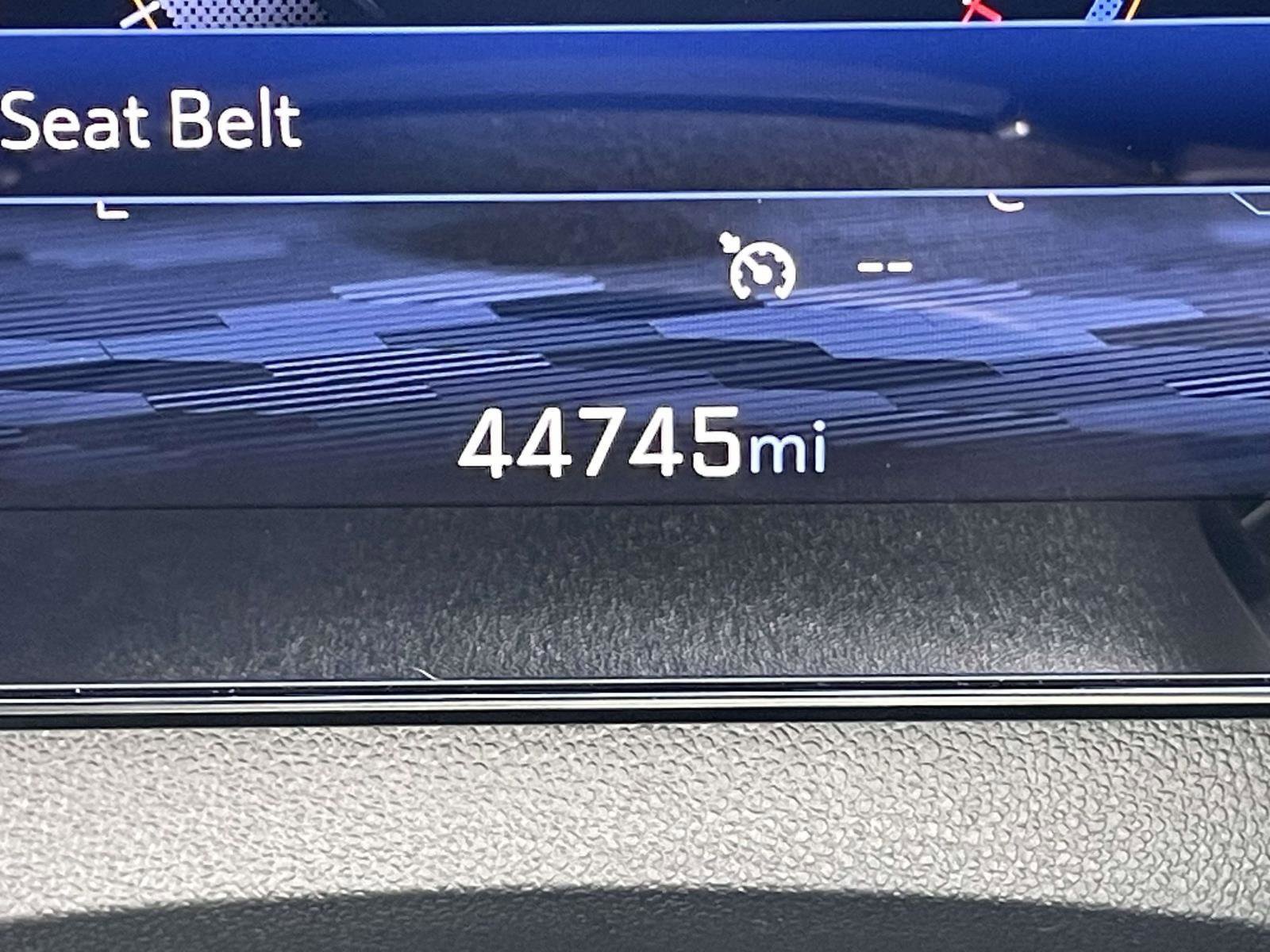 Used 2025 Chevrolet Traverse LT w/ LPO, Floor Liner Package image 11