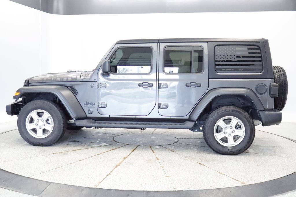 Used 2022 Jeep Wrangler Unlimited Sport AWD/4WD image 2