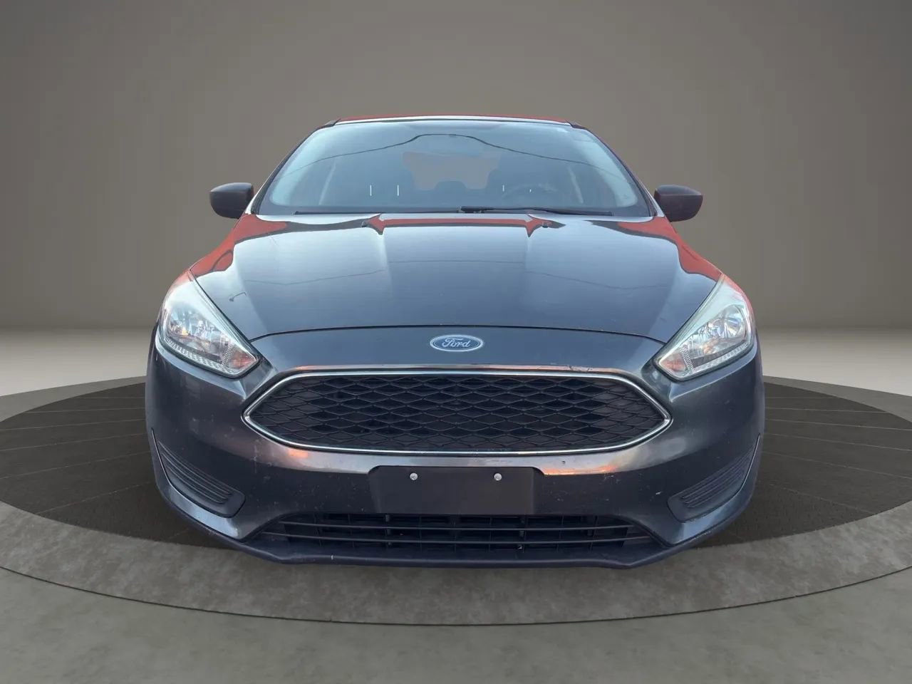 Used 2018 Ford Focus S image 2