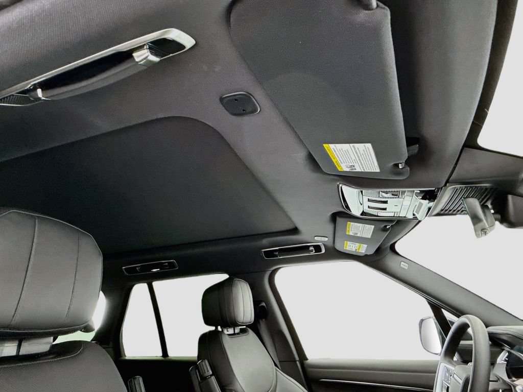 New 2026 Land Rover Range Rover SE AWD/4WD image 16