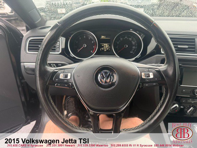 Used 2015 Volkswagen Jetta Sport FWD image 13