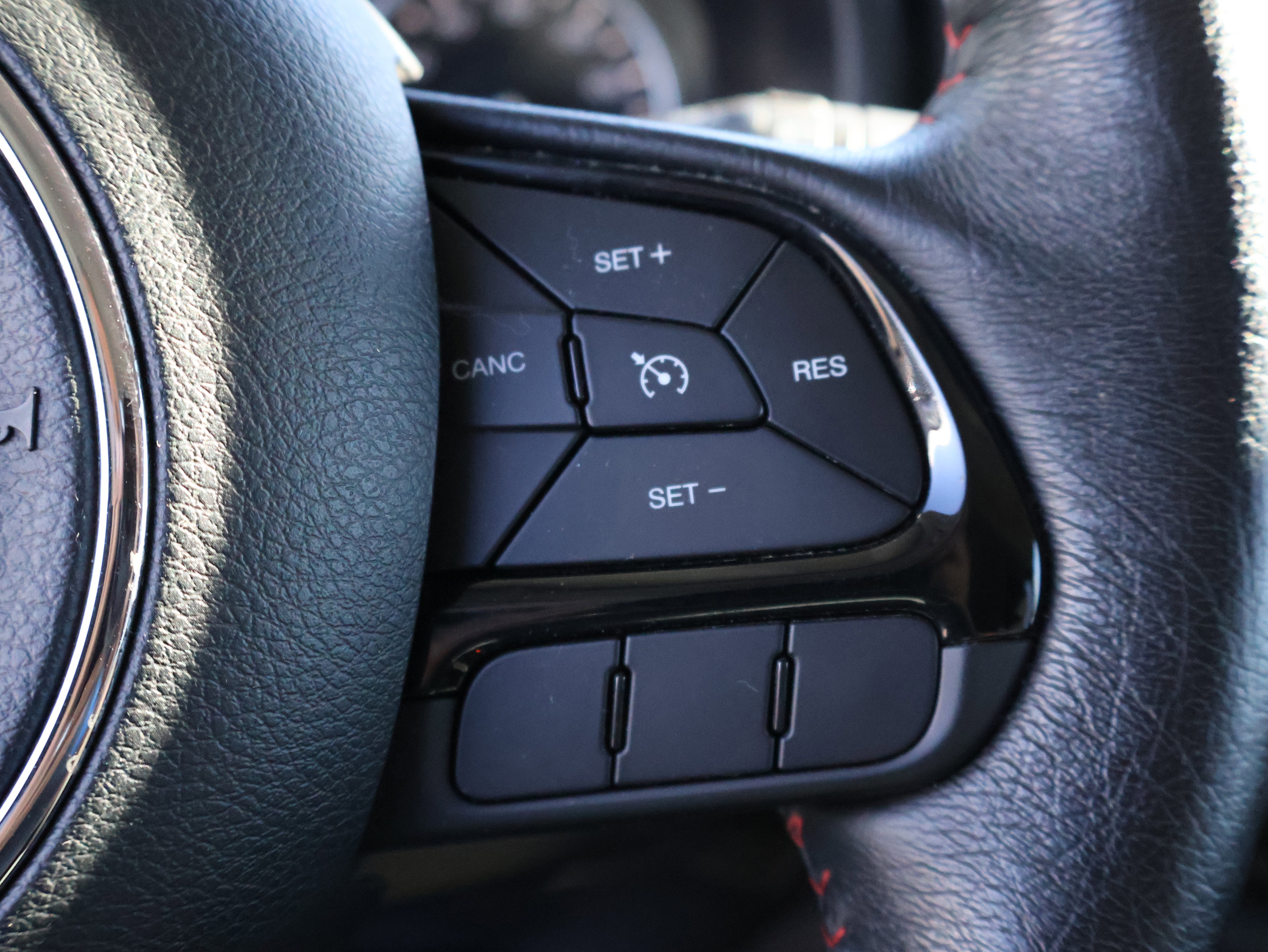 Used 2022 Jeep Renegade Trailhawk image 41