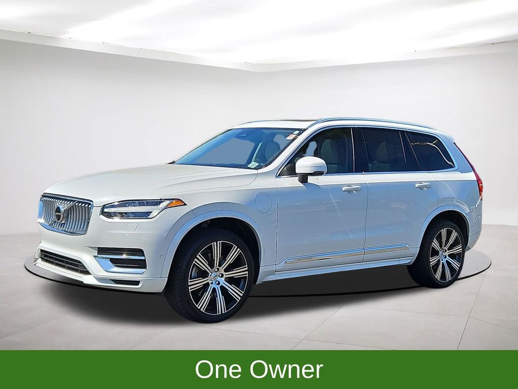 Used 2023 Volvo XC90 T8 Ultimate w/ Protection Package Premier AWD/4WD image 3