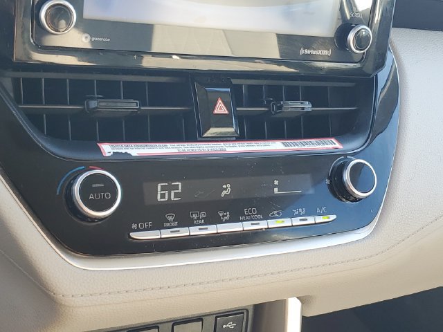 Used 2022 Toyota Corolla Cross LE FWD image 27