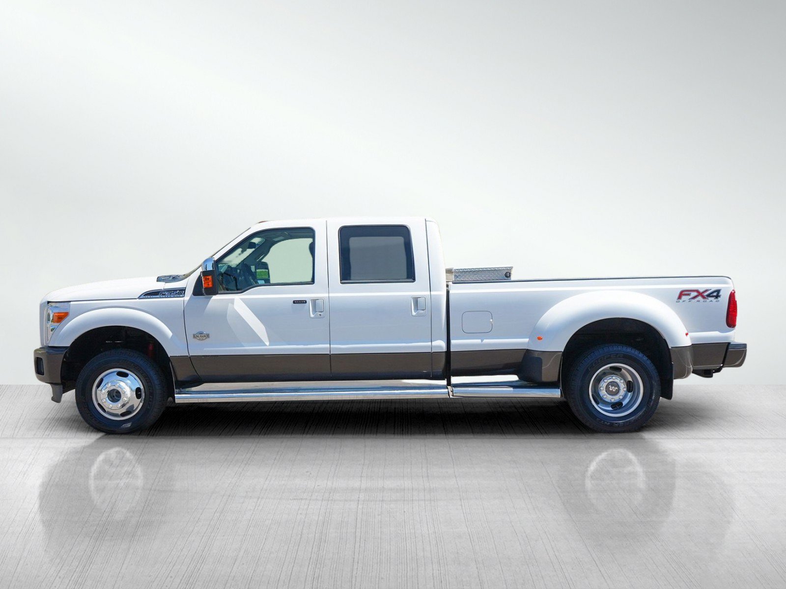 Used 2016 Ford F350 King Ranch AWD/4WD image 2