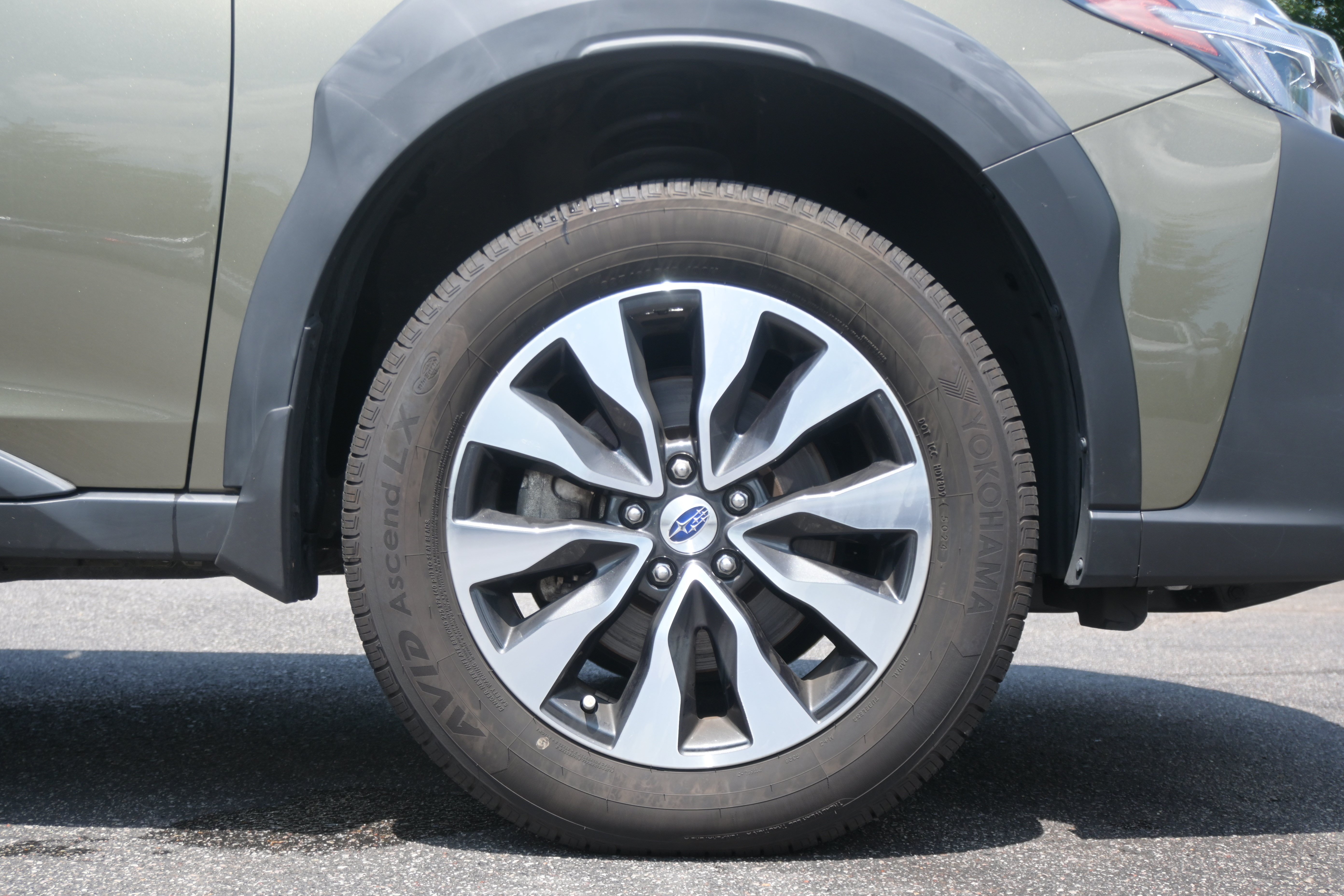 Certified 2023 Subaru Outback Limited AWD/4WD image 13