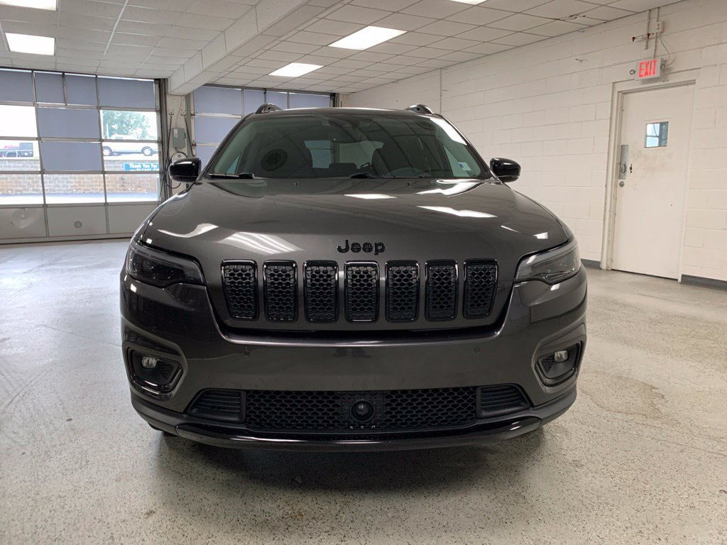 Certified 2023 Jeep Cherokee Altitude Lux w/ Lux Elite Package AWD/4WD image 2