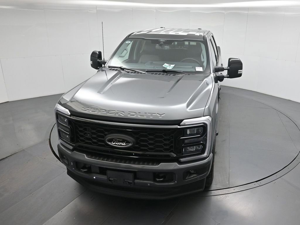 New 2026 Ford F250 Lariat w/ Black Appearance Package image 27