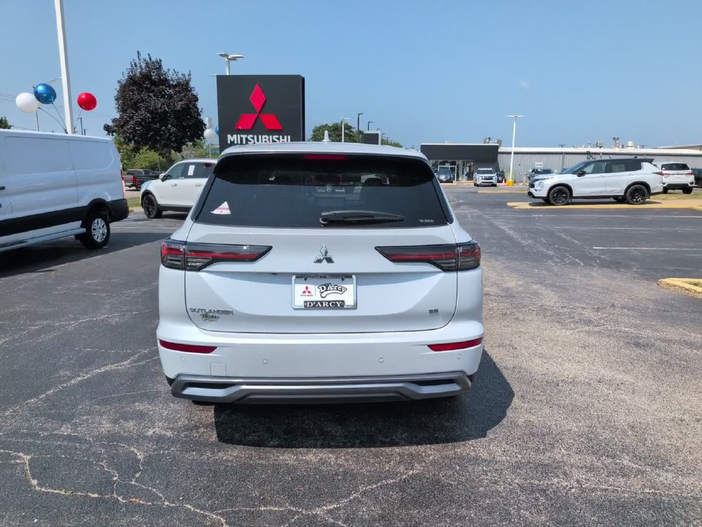 New 2026 Mitsubishi Outlander SE AWD/4WD image 9