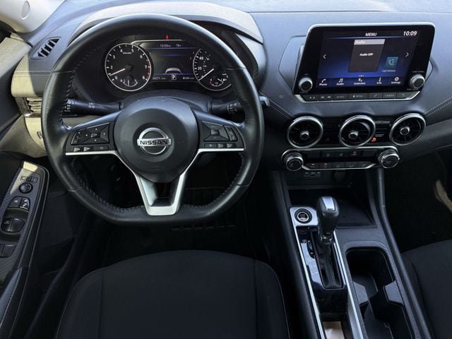 Used 2022 Nissan Sentra SV FWD image 12