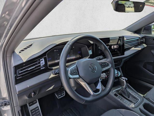 Used 2025 Volkswagen Jetta Sport FWD image 12
