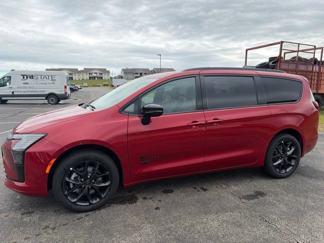 New 2027 Chrysler Pacifica Select AWD/4WD video 1