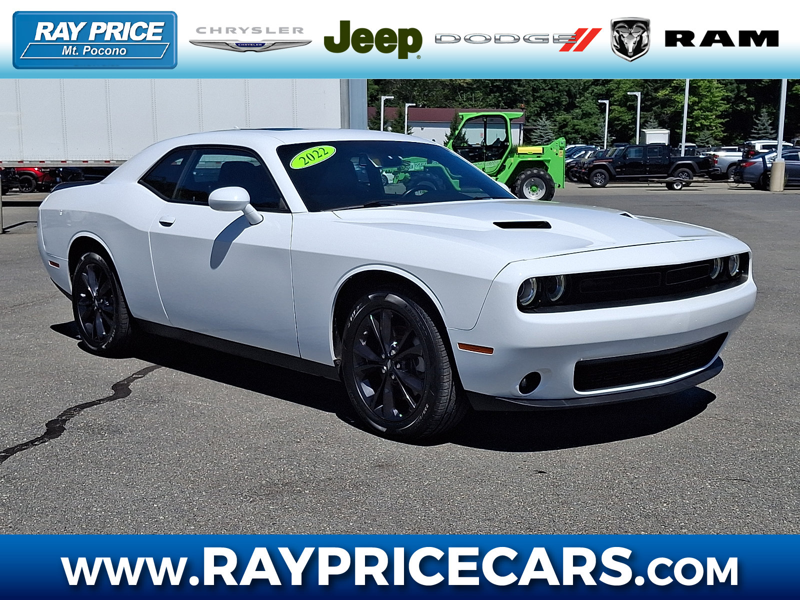Used 2022 Dodge Challenger SXT w/ Driver Convenience Group AWD/4WD image 1