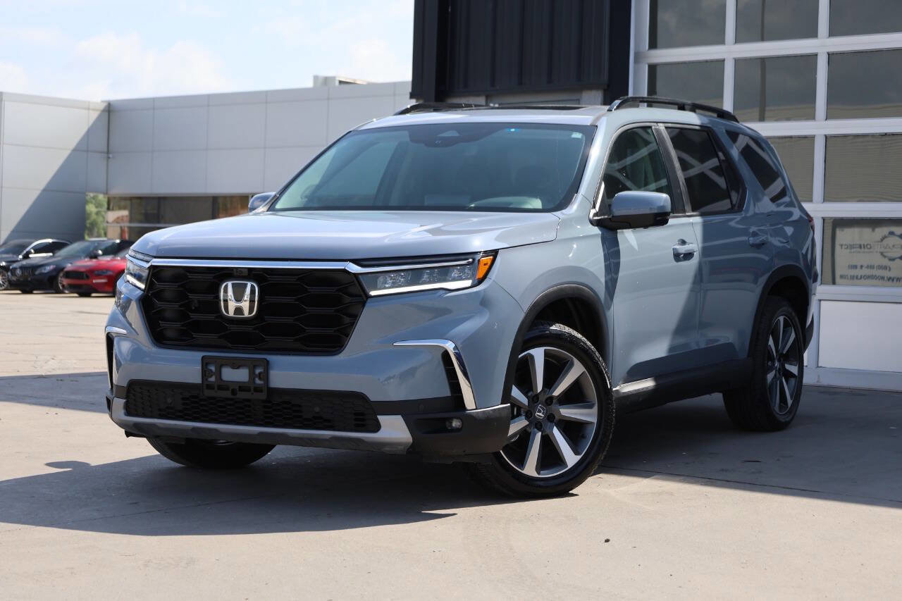 Used 2025 Honda Pilot Elite image 3