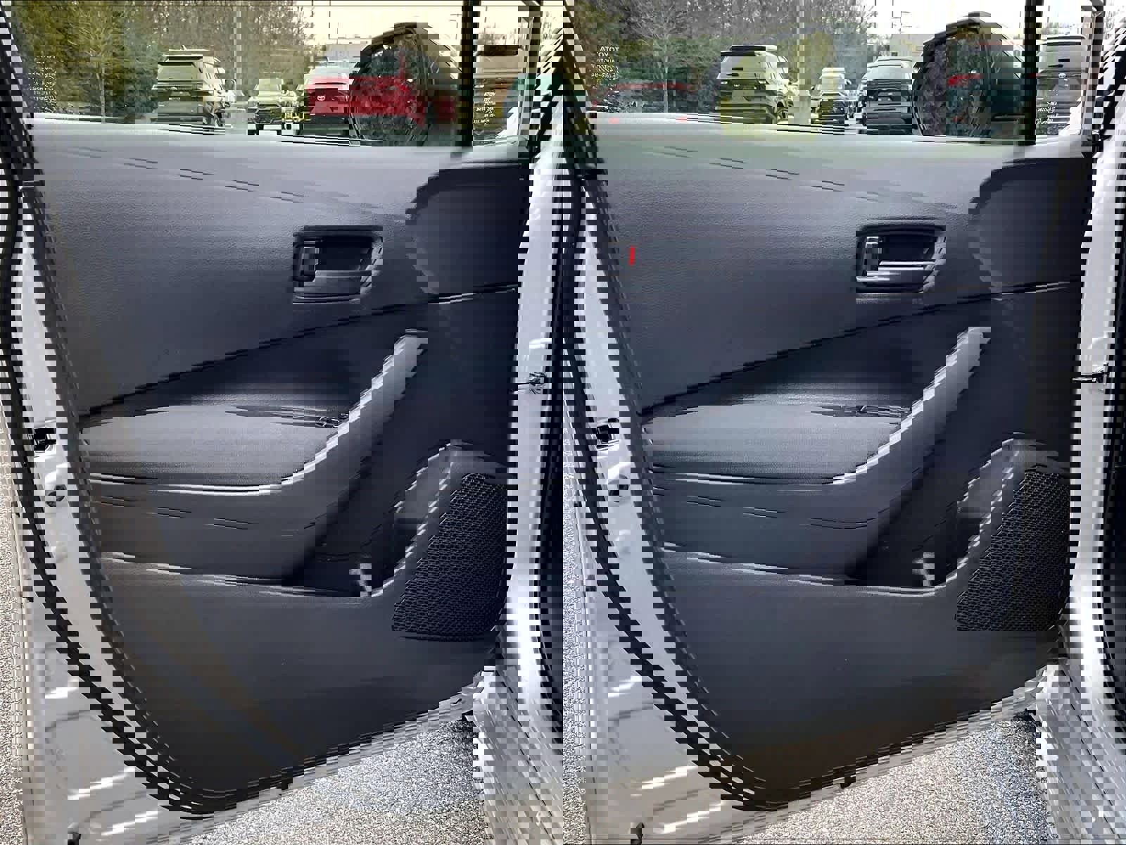 Used 2022 Toyota Corolla LE image 9