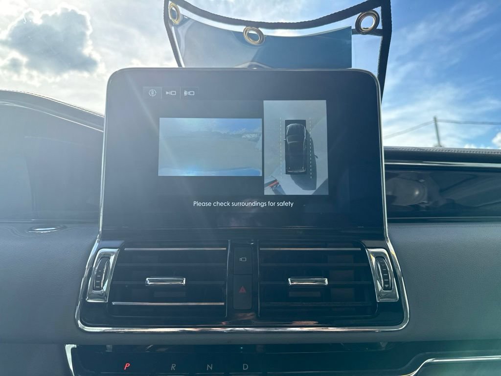 Used 2019 Lincoln Navigator Select w/ Technology Package AWD/4WD image 23
