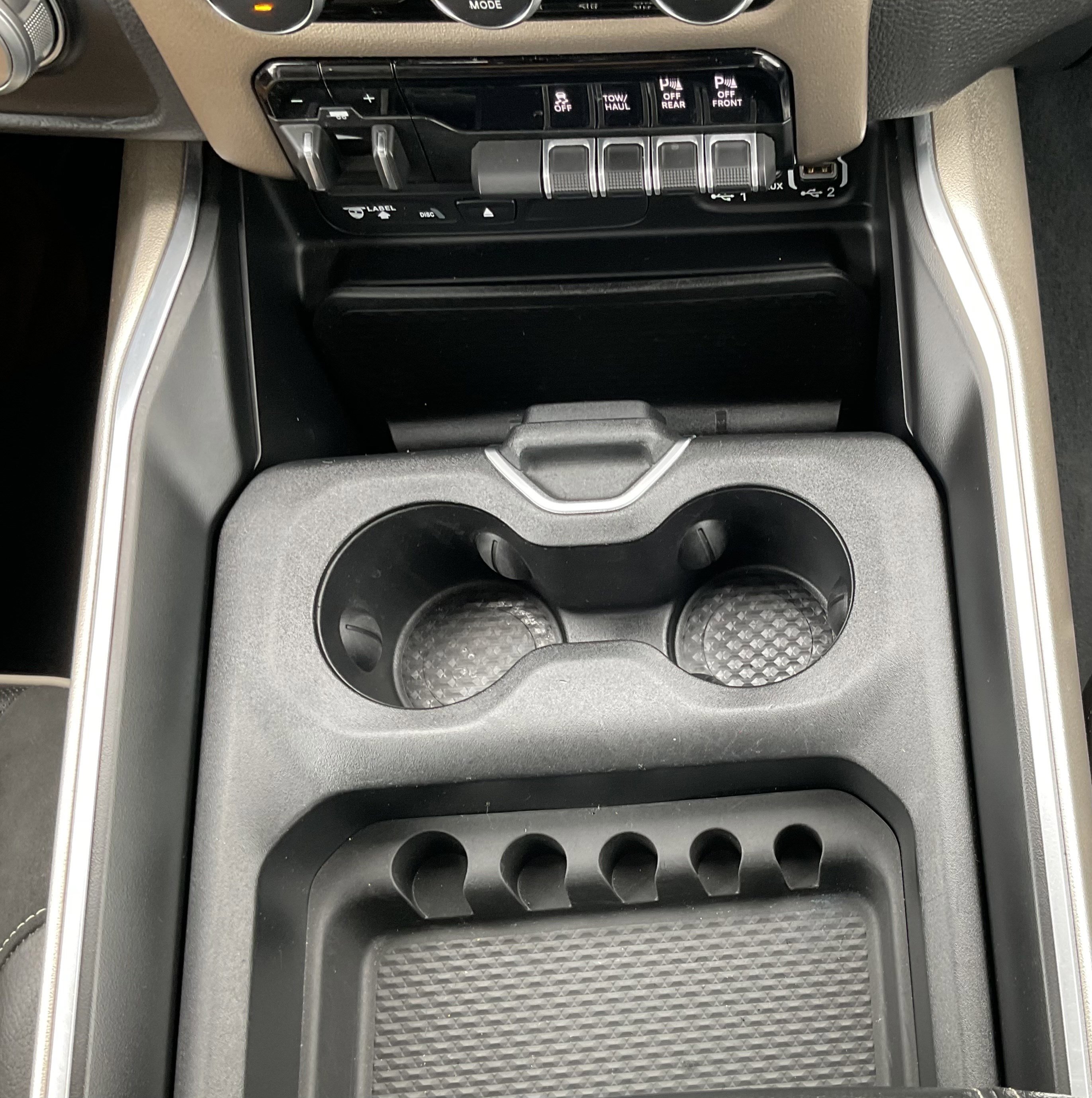 Used 2019 RAM 1500 Laramie AWD/4WD image 19