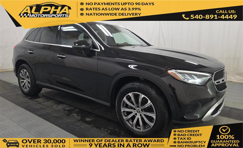 Used 2025 Mercedes-Benz GLC 300 4MATIC image 1