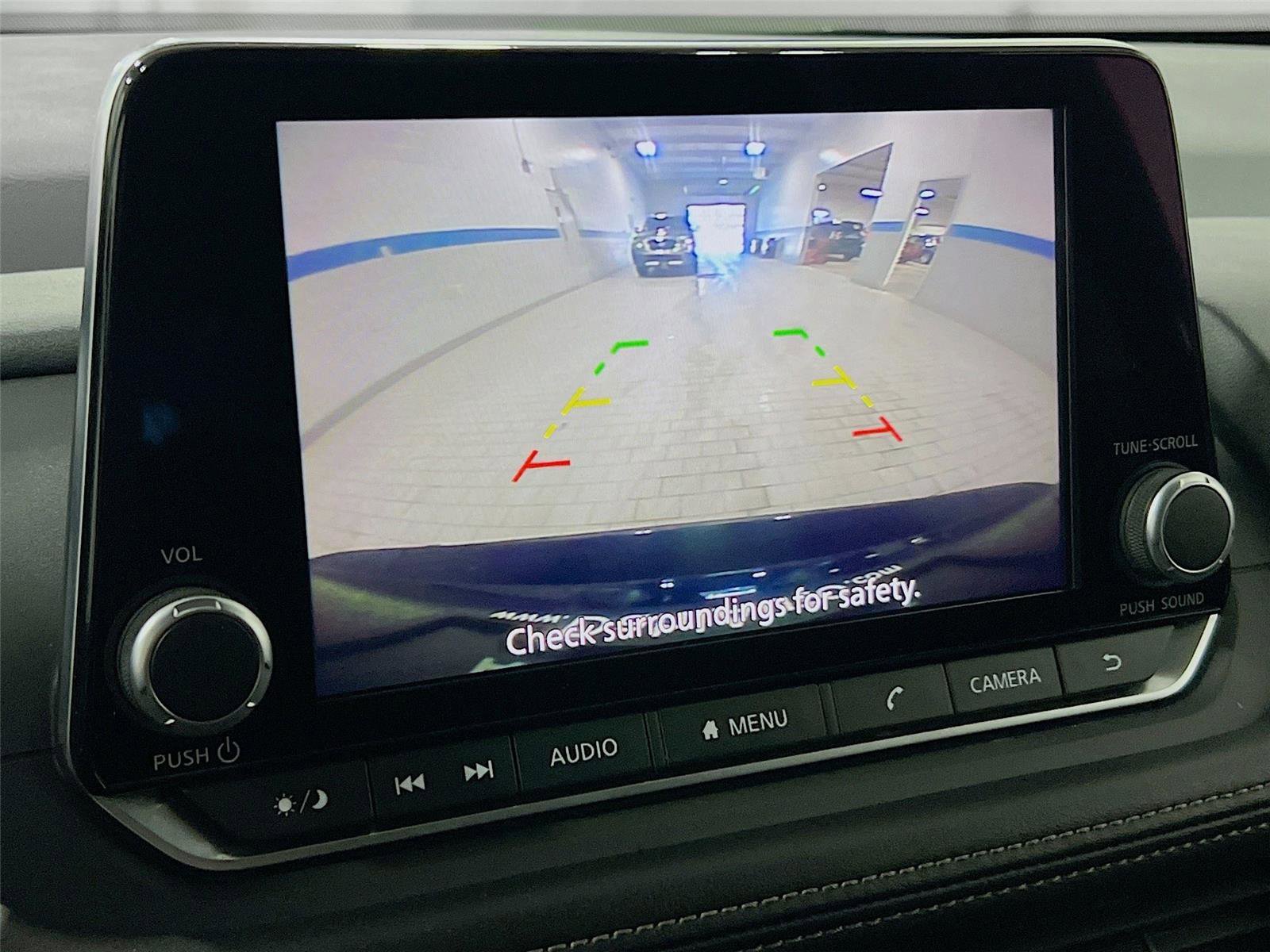 Used 2024 Nissan Rogue SV image 10