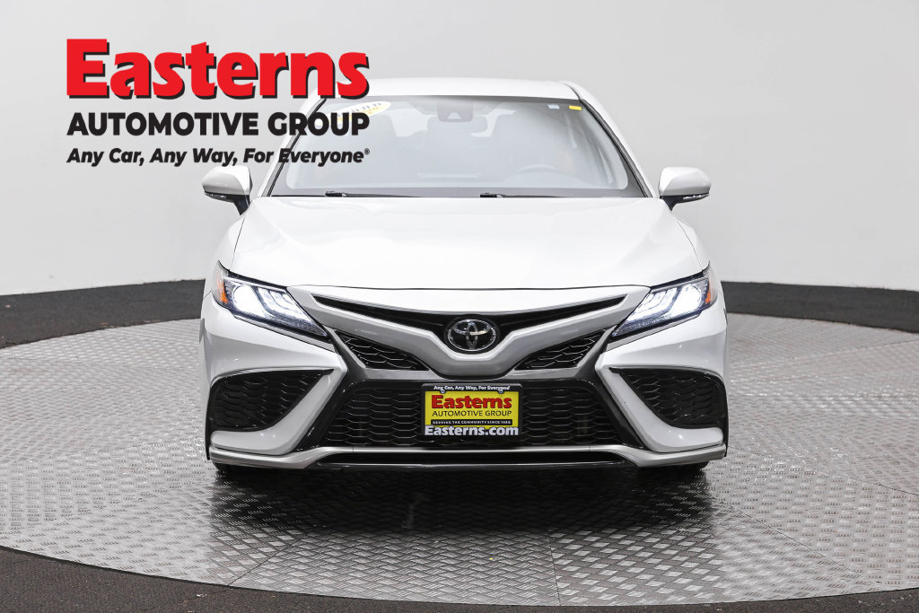 Used 2024 Toyota Camry XSE FWD image 4