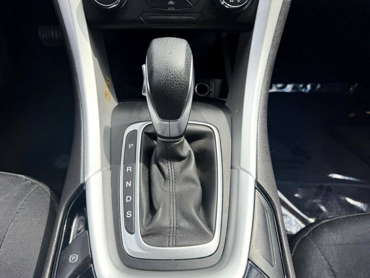 Used 2014 Ford Fusion SE w/ Equipment Group 201A image 36