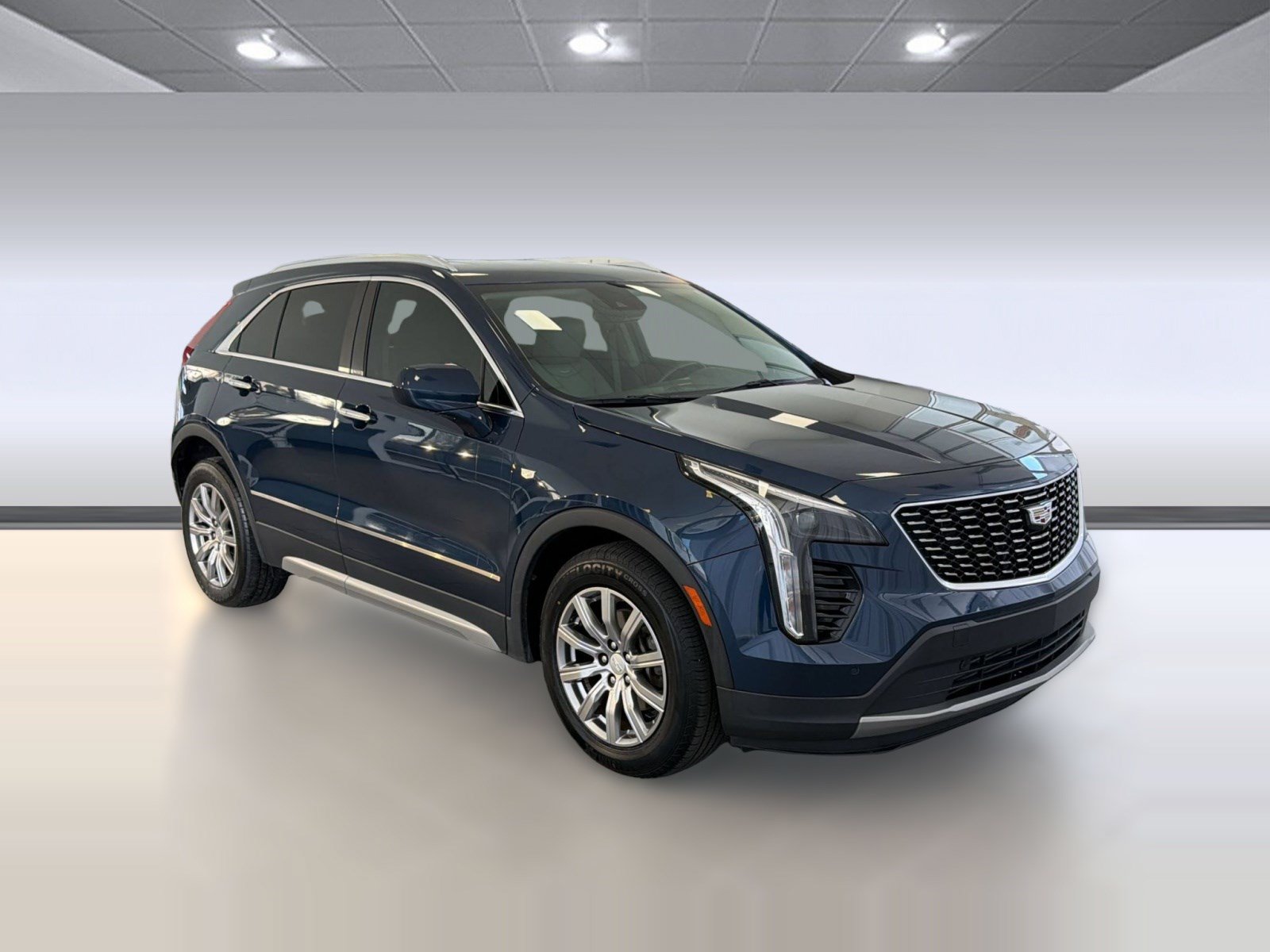 Used 2019 Cadillac XT4 Premium Luxury w/ Driver Awareness Package FWD image 7