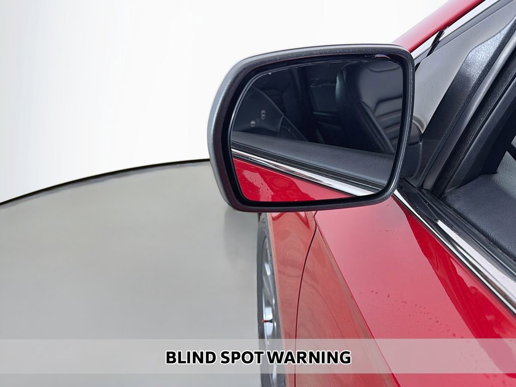 Used 2022 Ford Edge SEL w/ Sport Appearance Package image 3