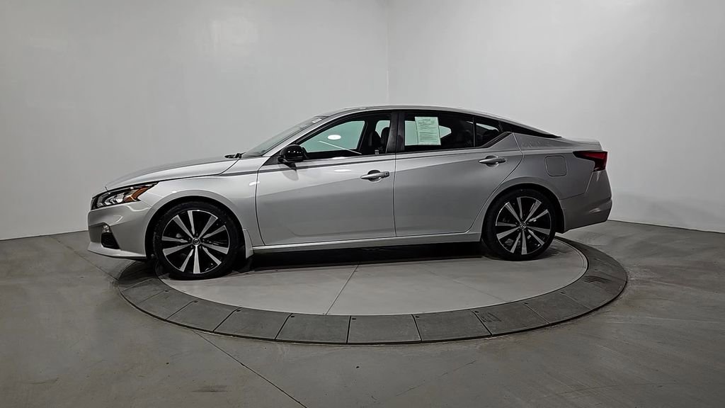Used 2021 Nissan Altima 2.0 SR image 2