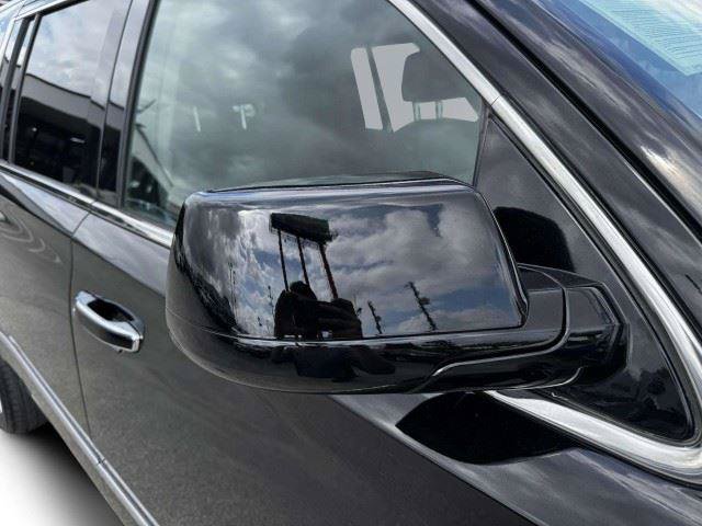 Used 2018 GMC Yukon XL Denali w/ Denali Ultimate Package AWD/4WD image 10