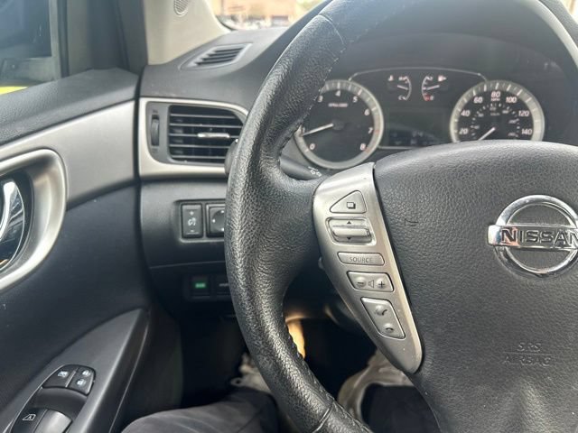 Used 2015 Nissan Sentra SV FWD image 34