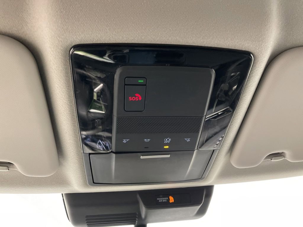 Used 2025 Mitsubishi Outlander SE image 8