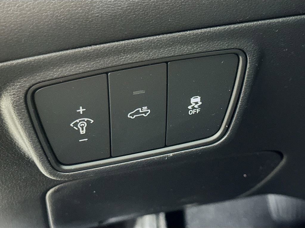 Used 2022 Hyundai Santa Cruz SEL Premium image 21